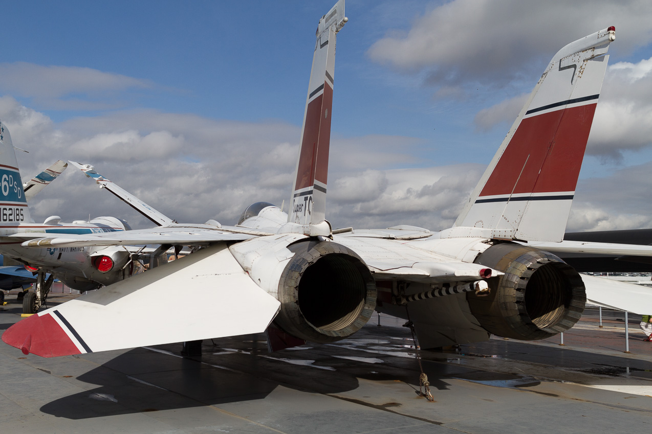 October 14, 2014 - F14 Tomcat @ USS Intrepid Meseum, with highlight the Space Shuttle Enterprise