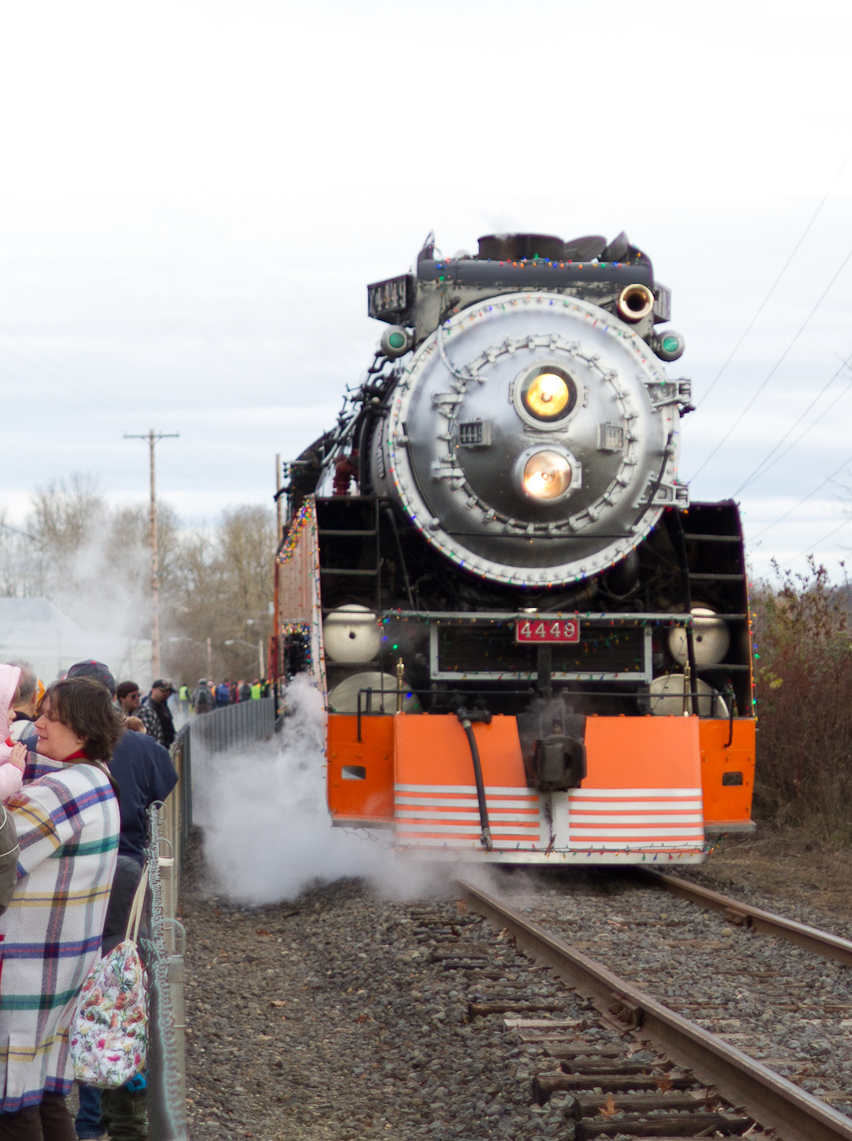 December 04, 2010 - The Holiday Express train ride in Portland - real steam-engine (oil-fired)