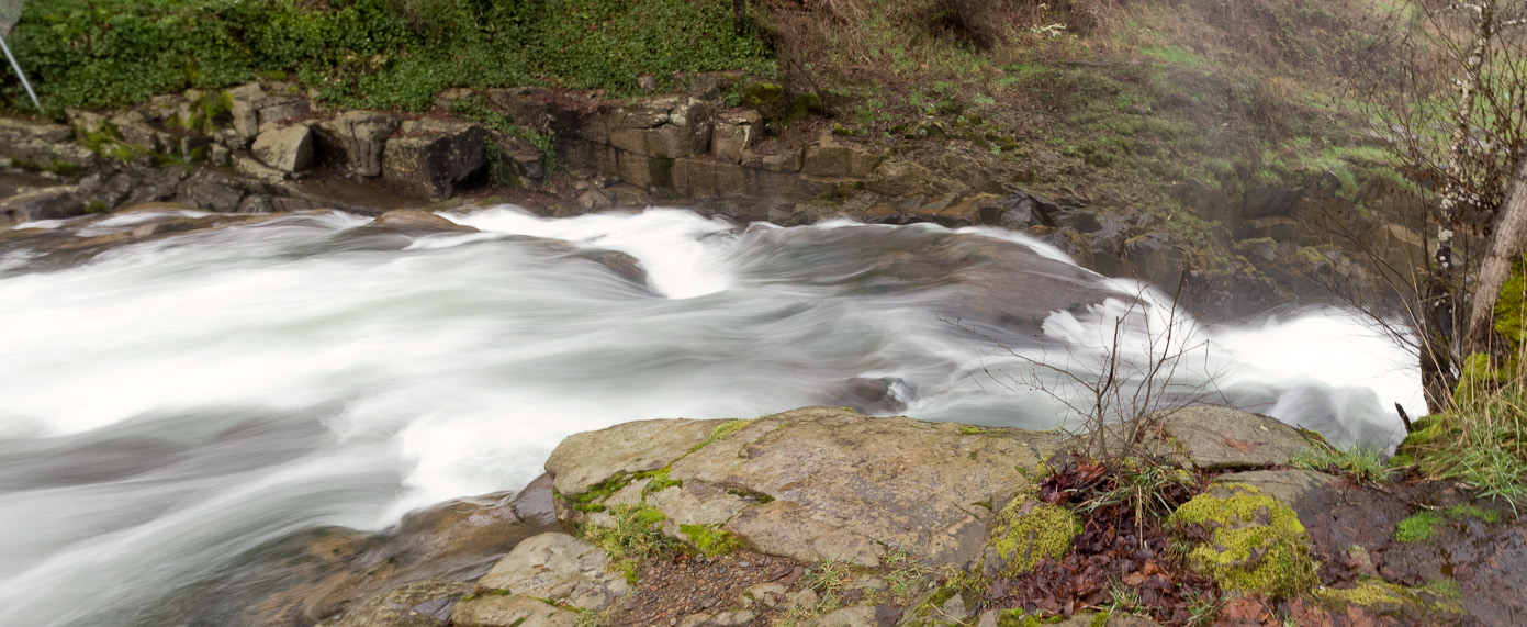 February 18, 2011 - Falls City, OR: very neat high-energy waterfall.
