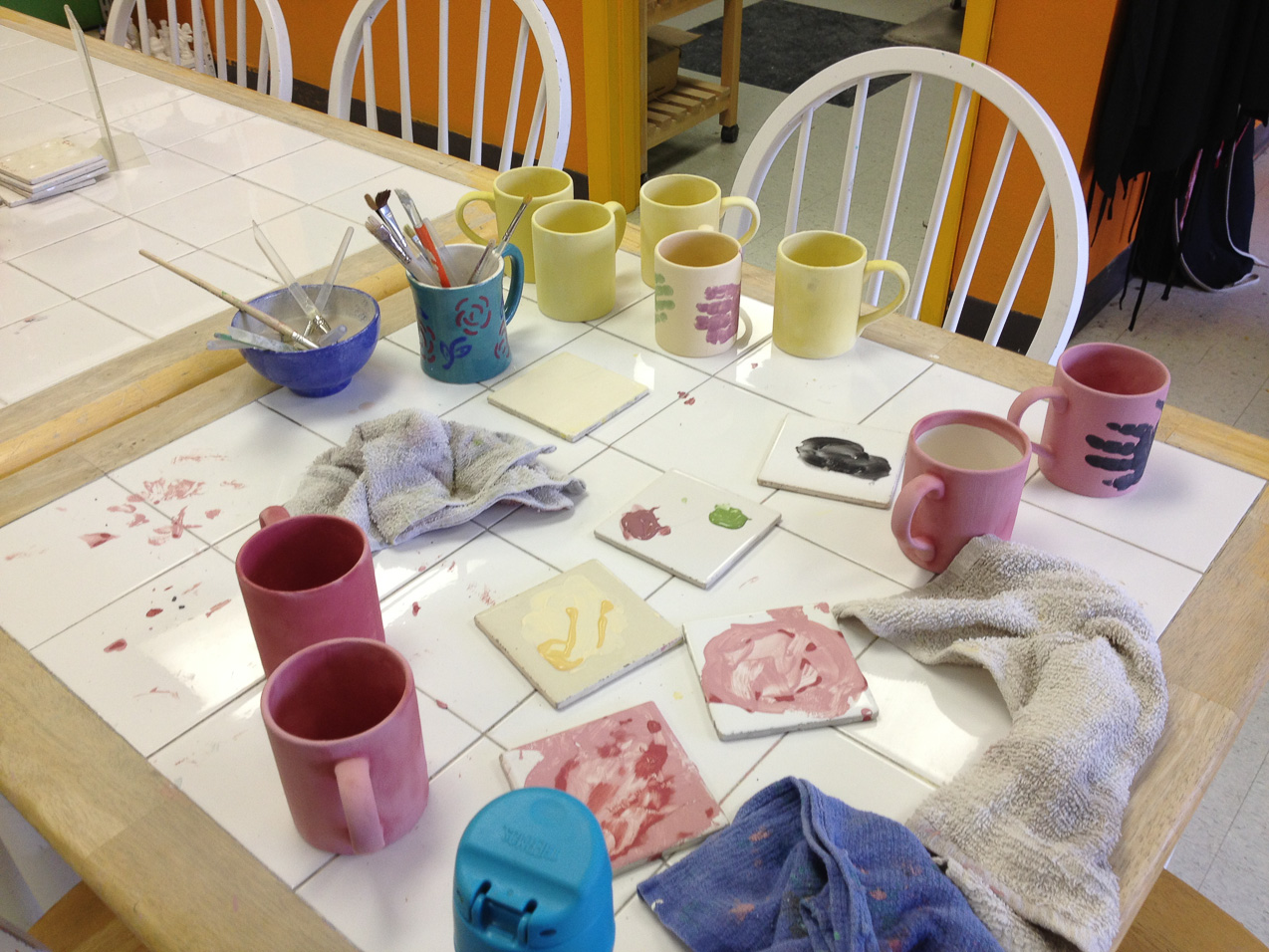  December 01, 2012 - Painting Christmas-gift mugs